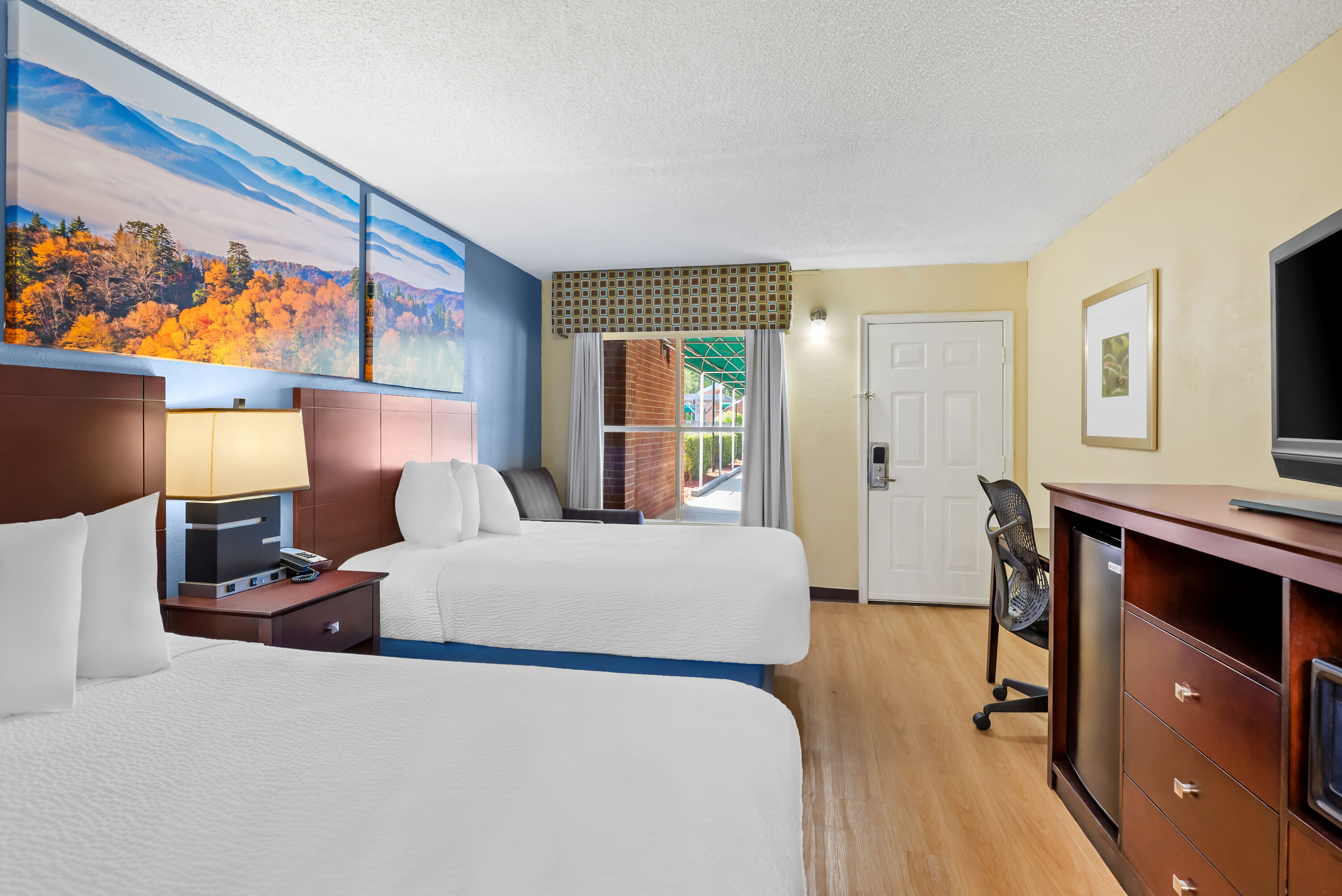 Double bed guest room at the Days Inn by Wyndham Petersburg/South Fort Lee in Petersburg, Virginia