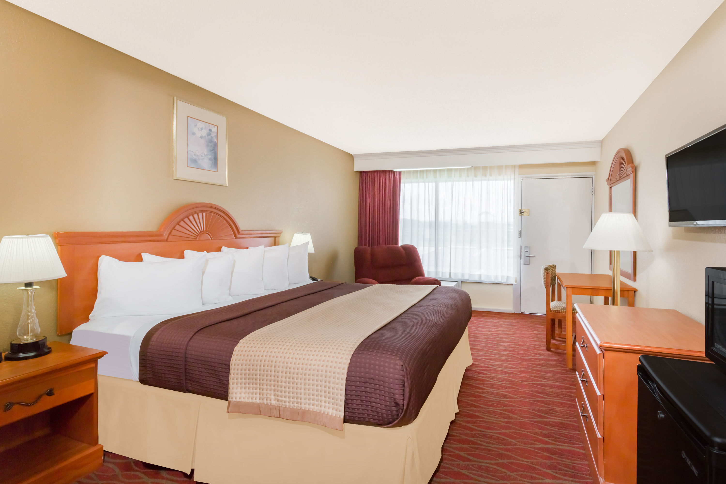 Days Inn by Wyndham Staunton Staunton, VA Hotels