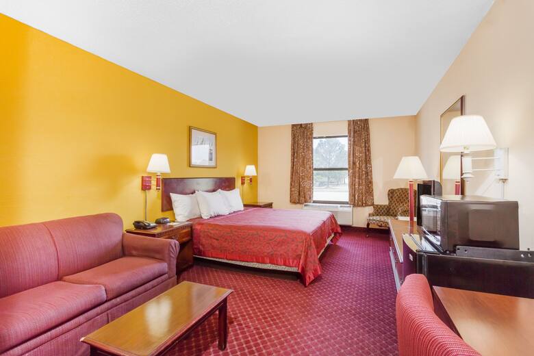 Hotels In Tahannock Va Rouydadnews Info Days Inn Tahannock Hotels Va 22560