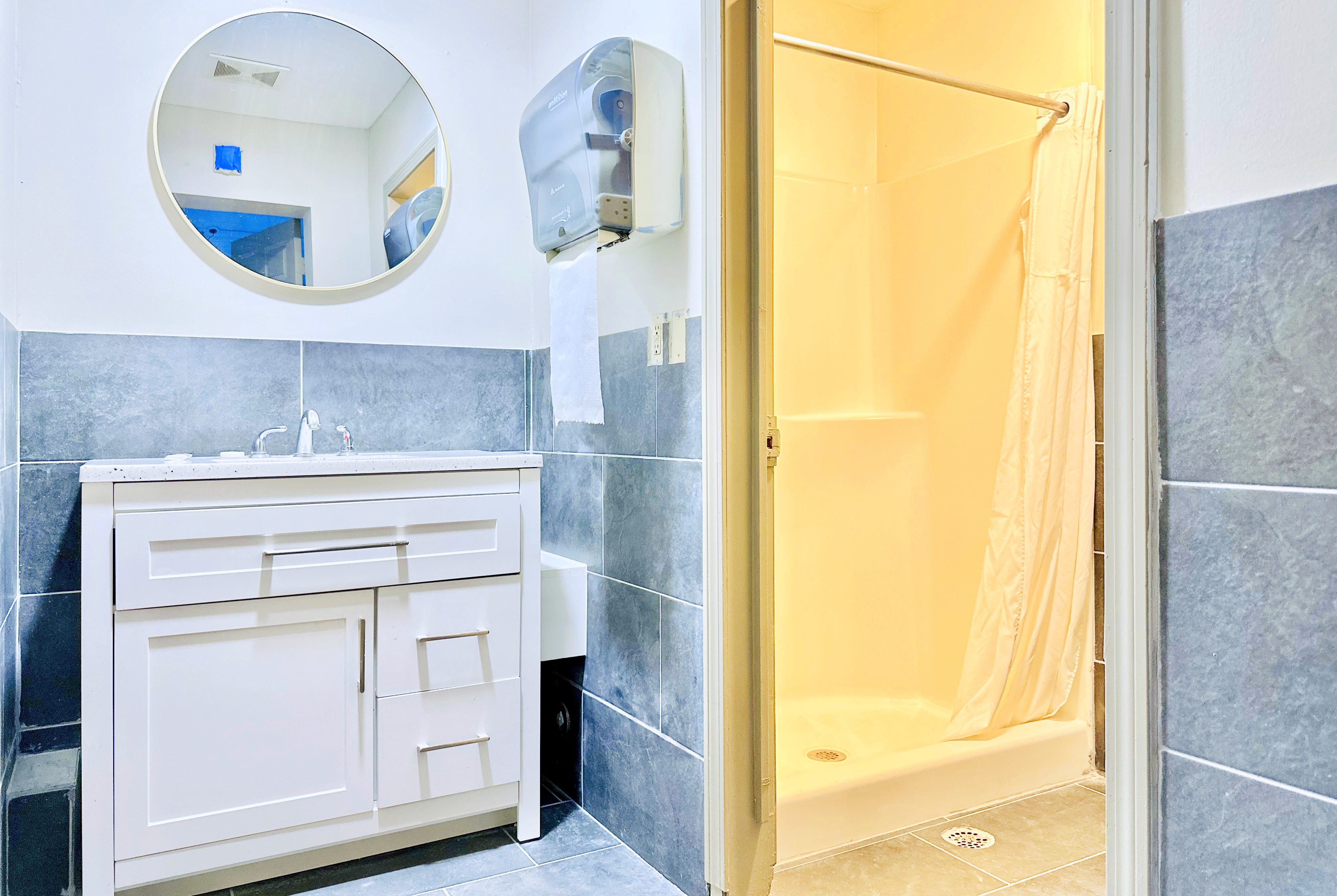 Guest room bath at the Days Inn by Wyndham Rutland/Killington Area in Rutland, Vermont