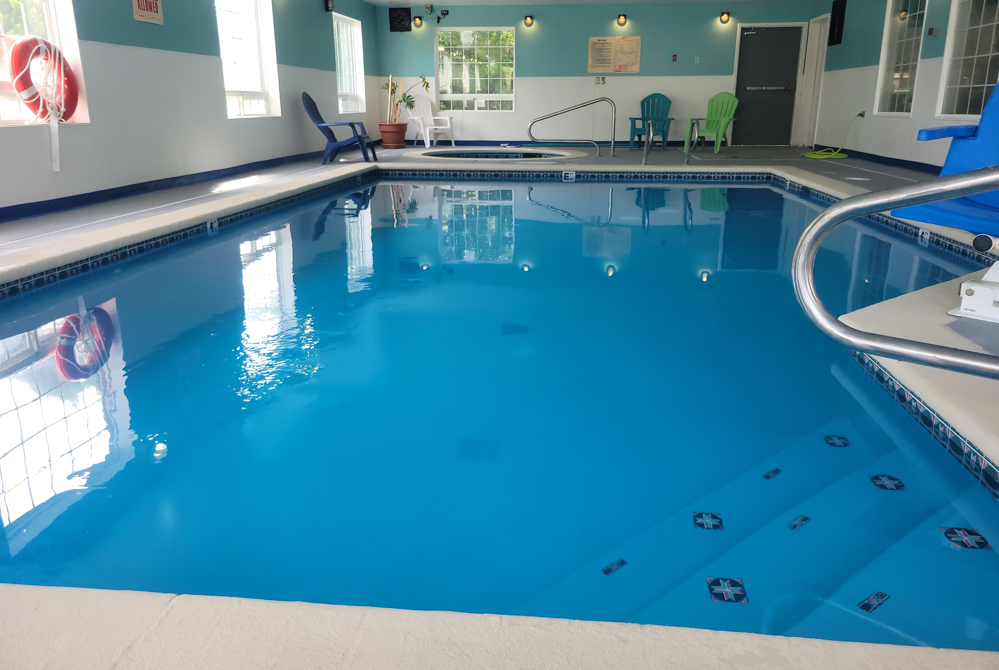 Pool at the Days Inn by Wyndham Ocean Shores in Ocean Shores, Washington