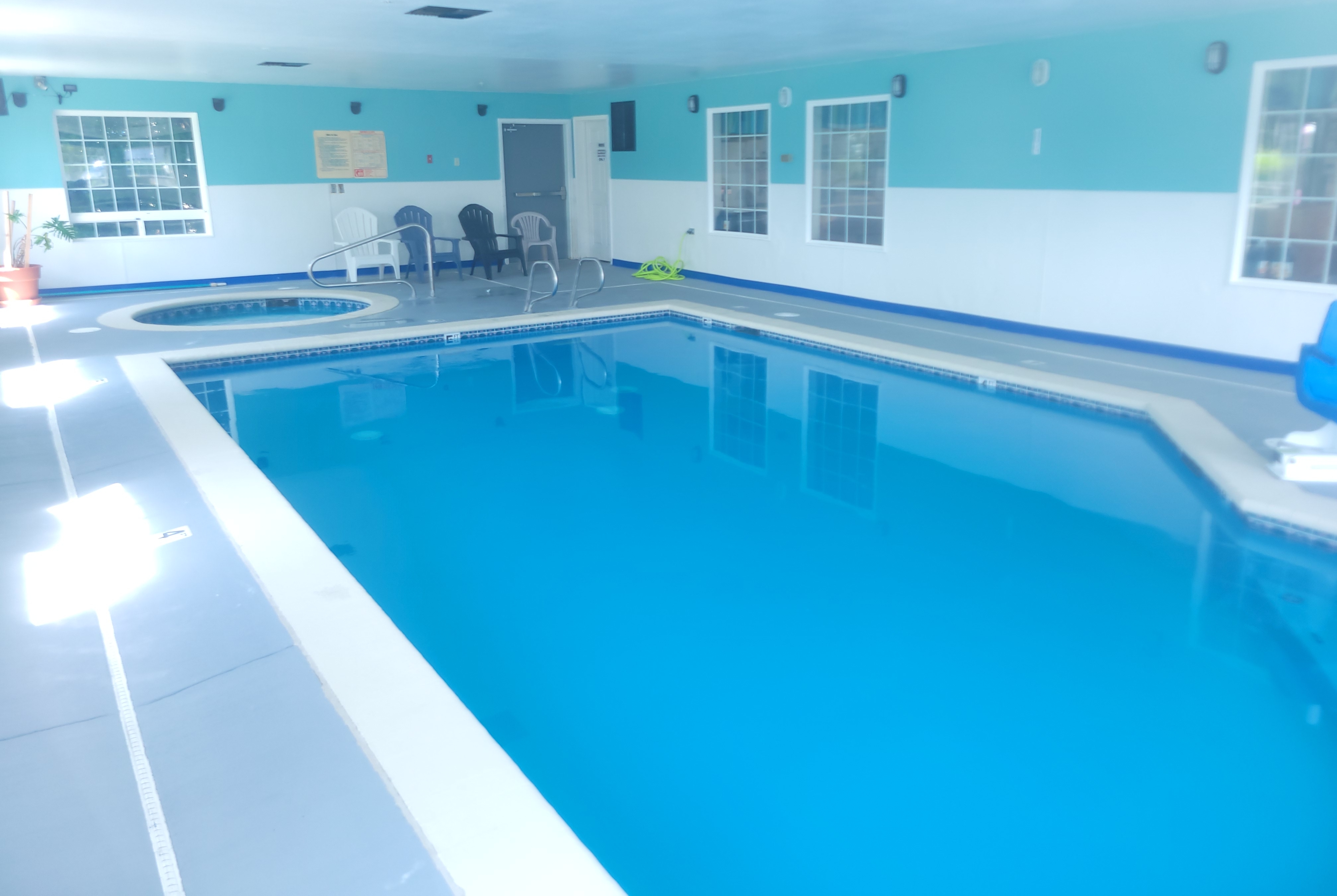 Pool at the Days Inn by Wyndham Ocean Shores in Ocean Shores, Washington