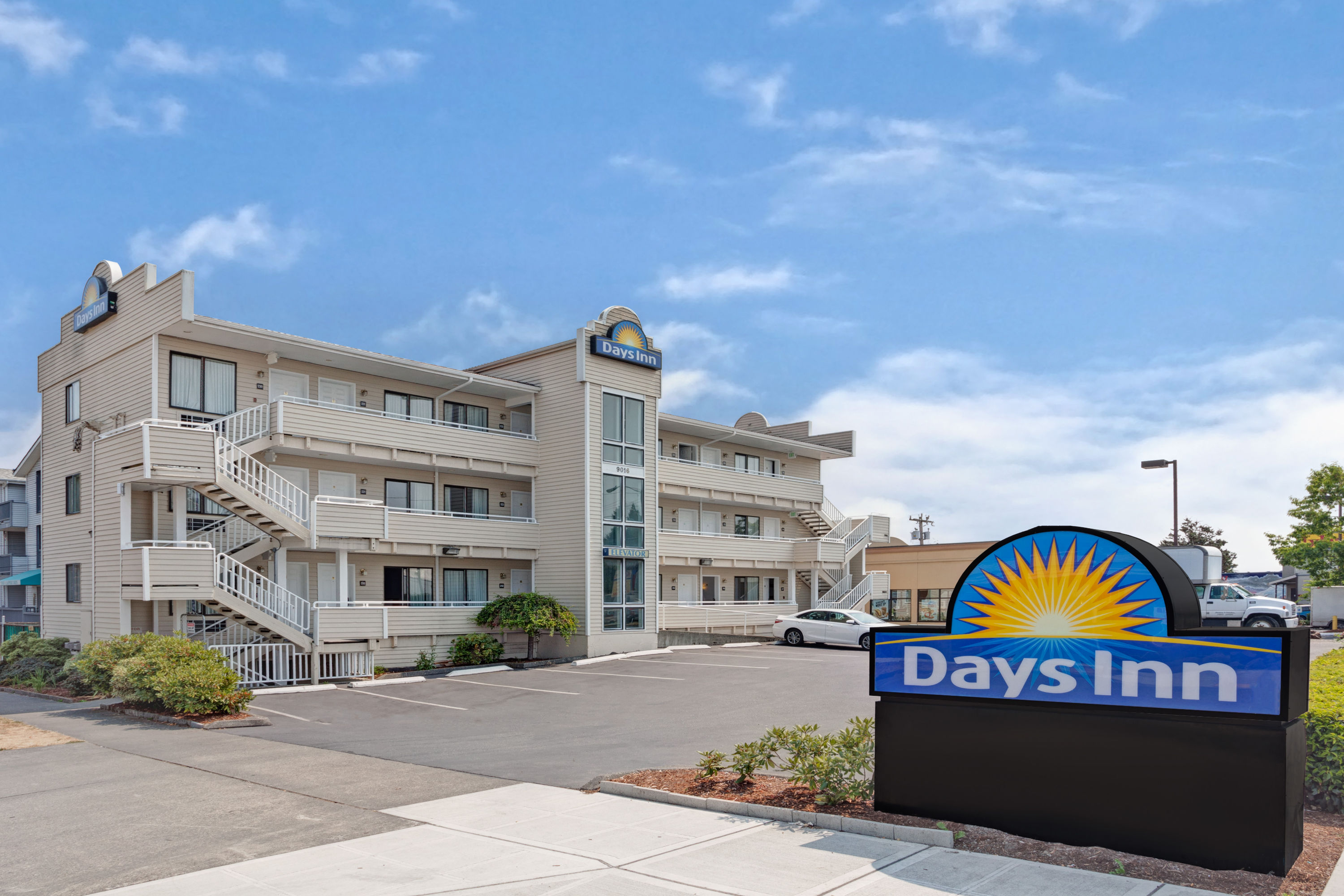 Days Inn By Wyndham Seattle North Of Downtown Seattle