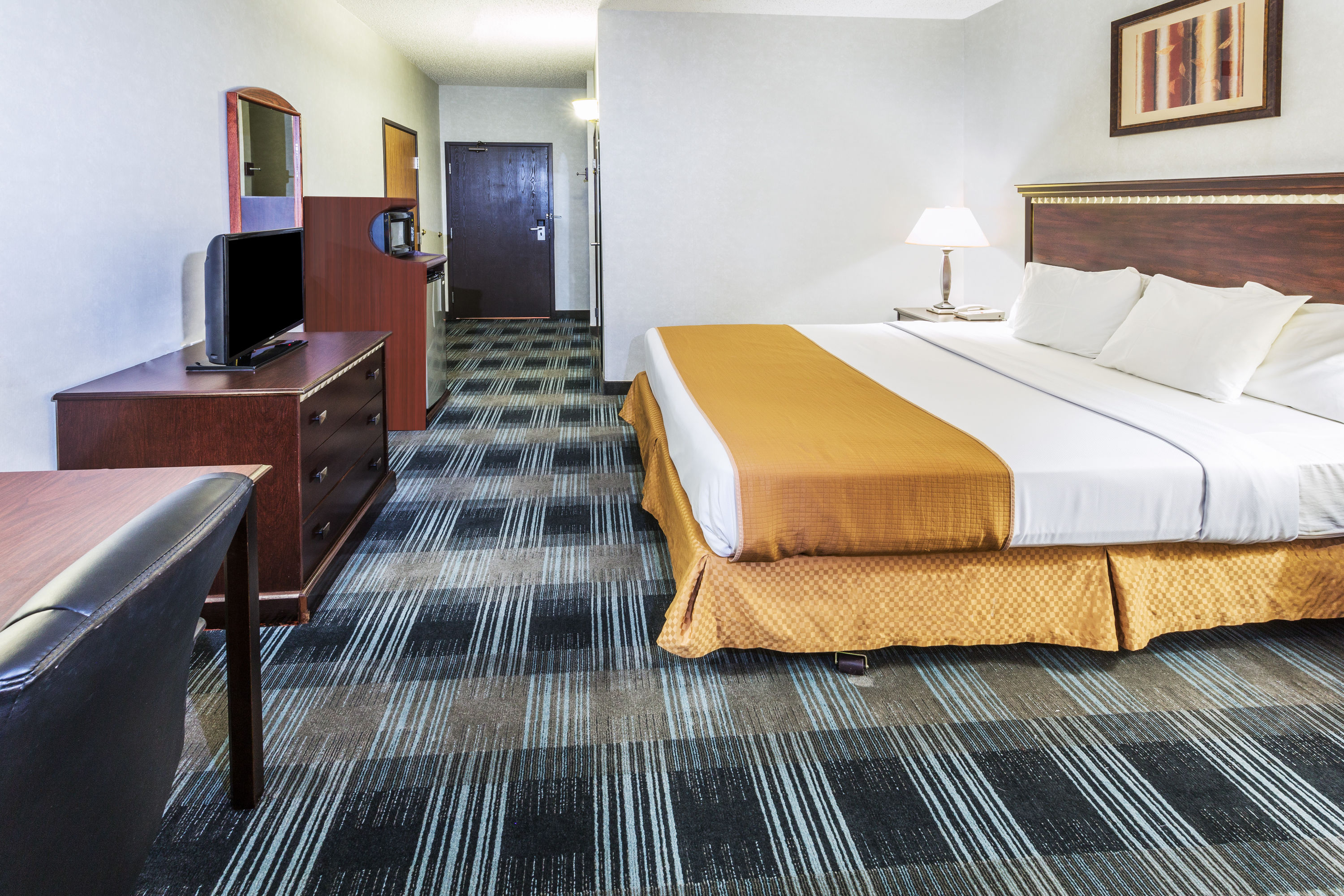 Days Inn & Suites by Wyndham Vancouver | Vancouver, WA Hotels