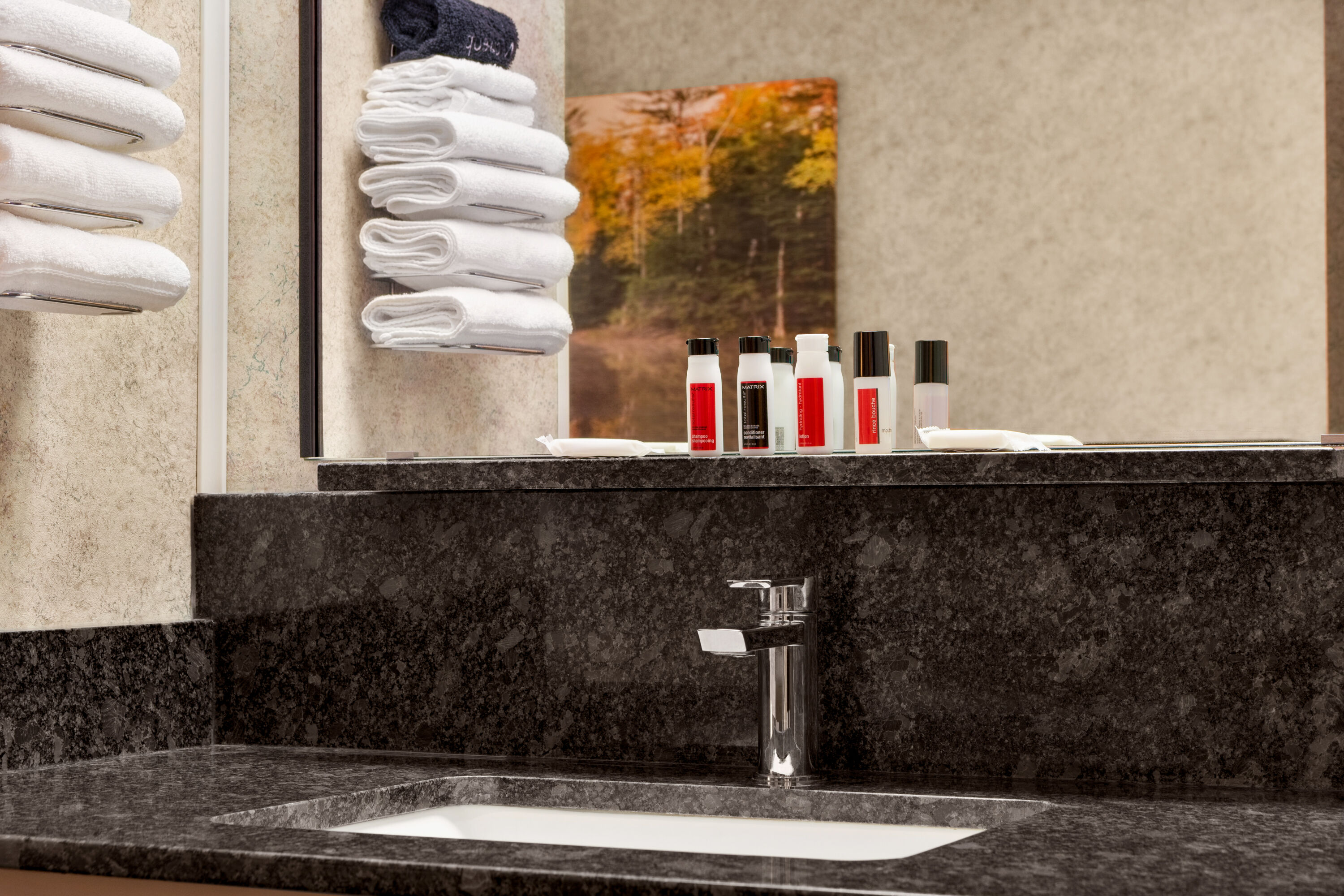 Guest room bath at the Days Inn by Wyndham Hurley in Hurley, Wisconsin