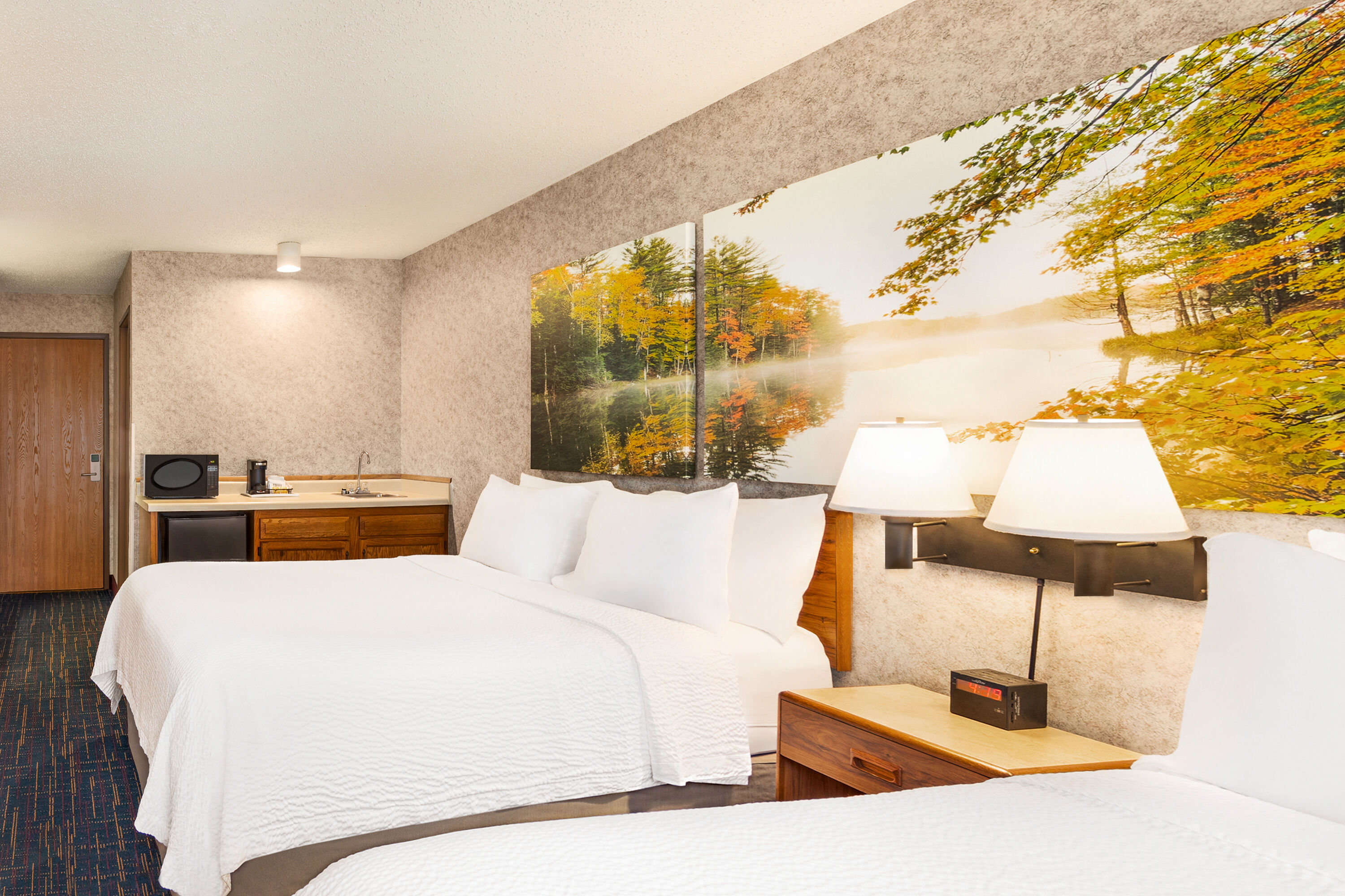 Guest room at the Days Inn by Wyndham Hurley in Hurley, Wisconsin