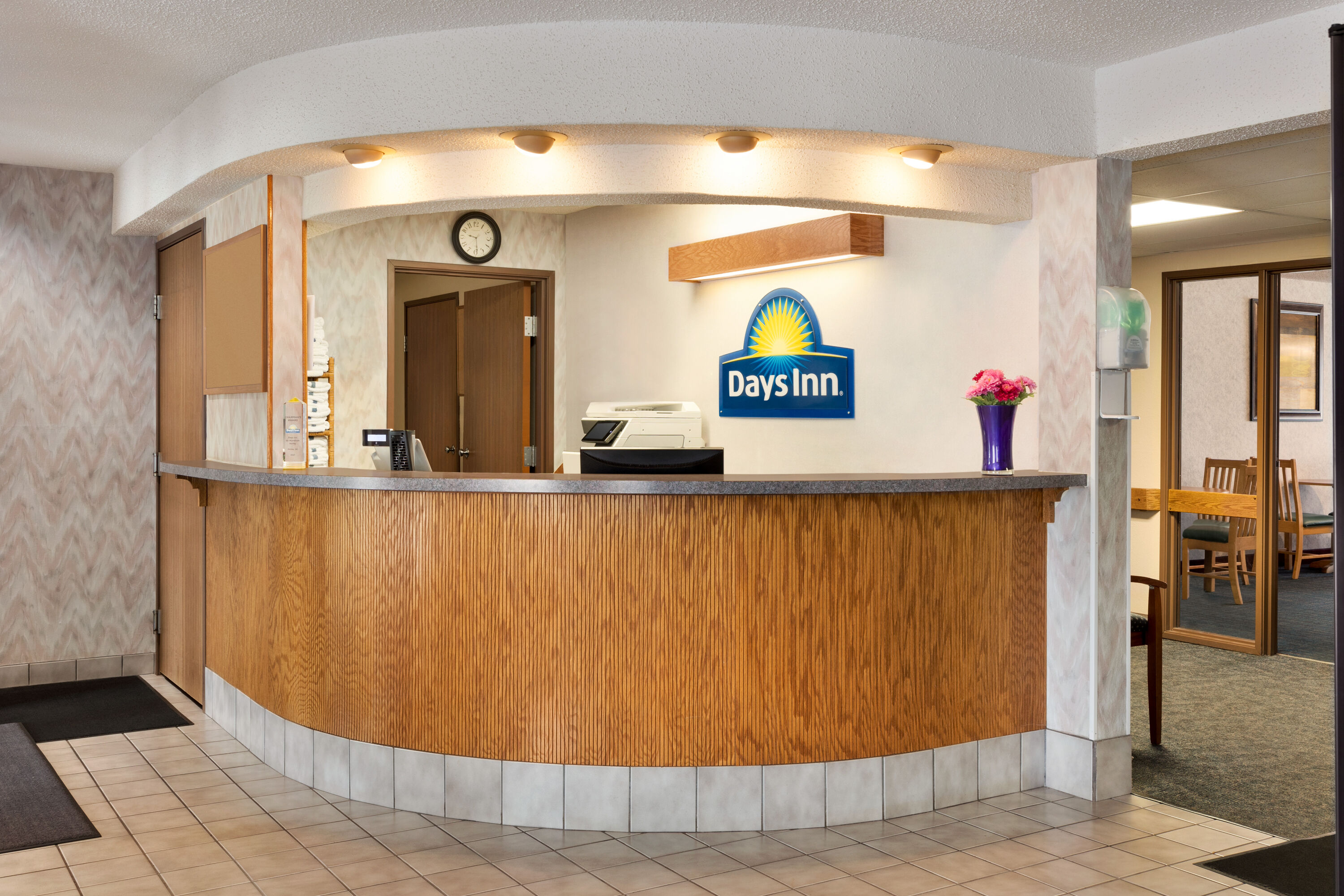 Days Inn by Wyndham Hurley reception in Hurley, Wisconsin