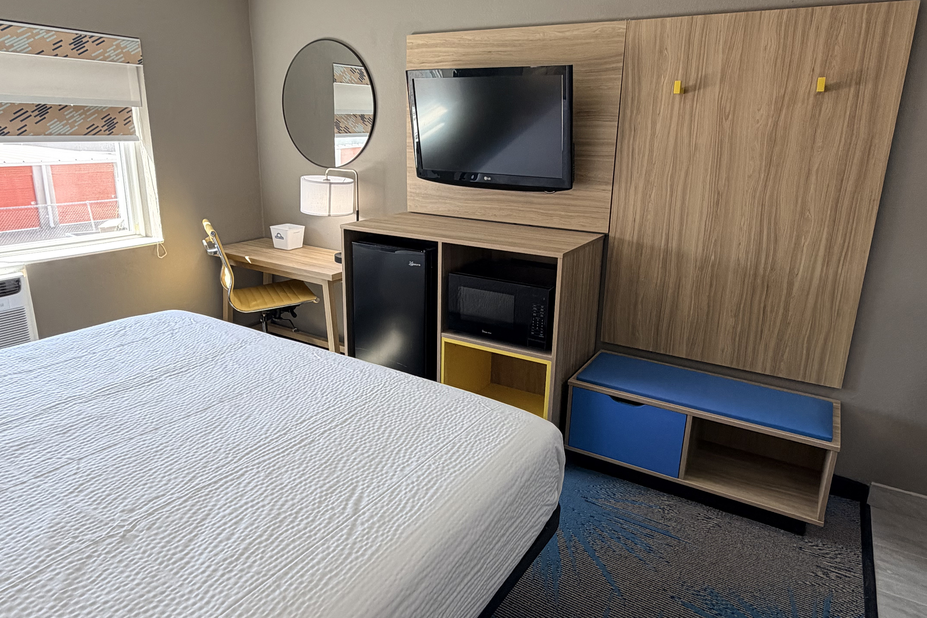 Guest room at the Days Inn by Wyndham La Crosse in La Crosse, Wisconsin