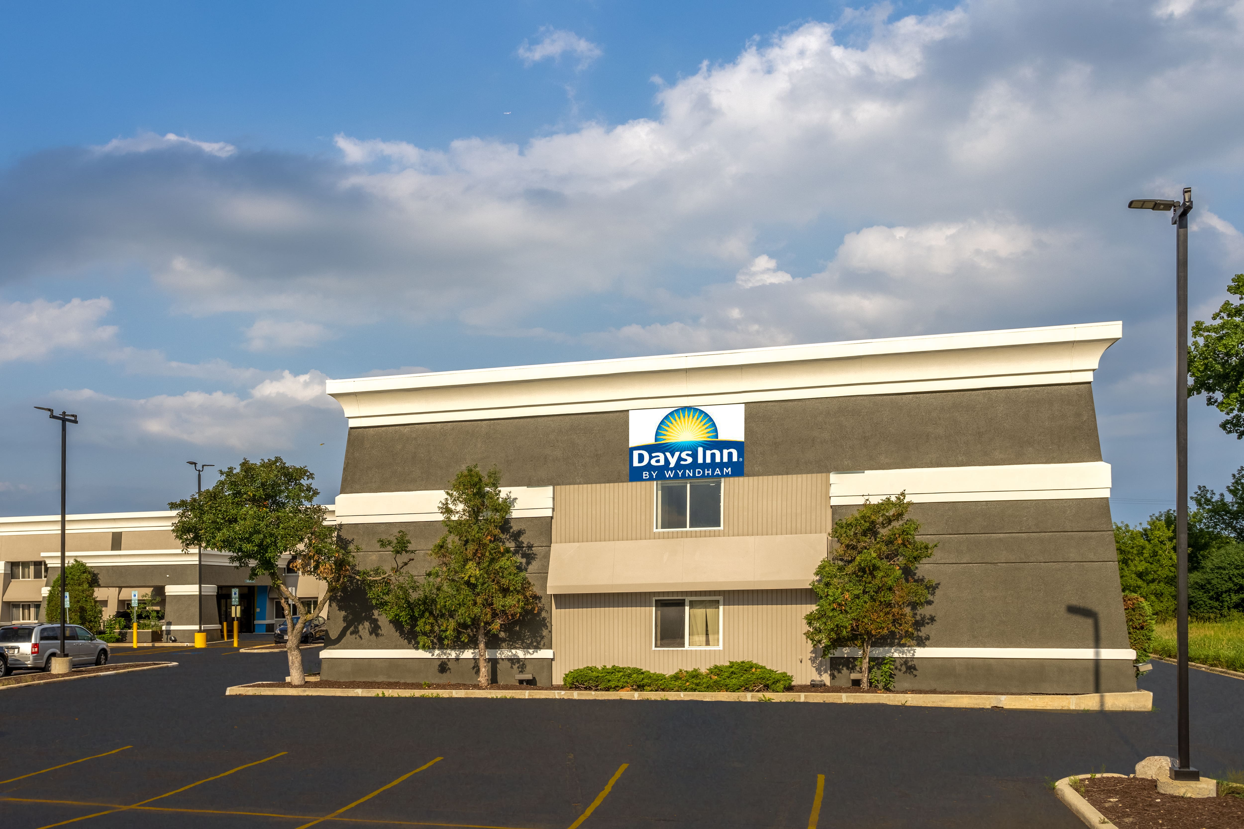 Days Inn by Wyndham Pleasant Prairie Kenosha Pleasant Prairie, WI Hotels