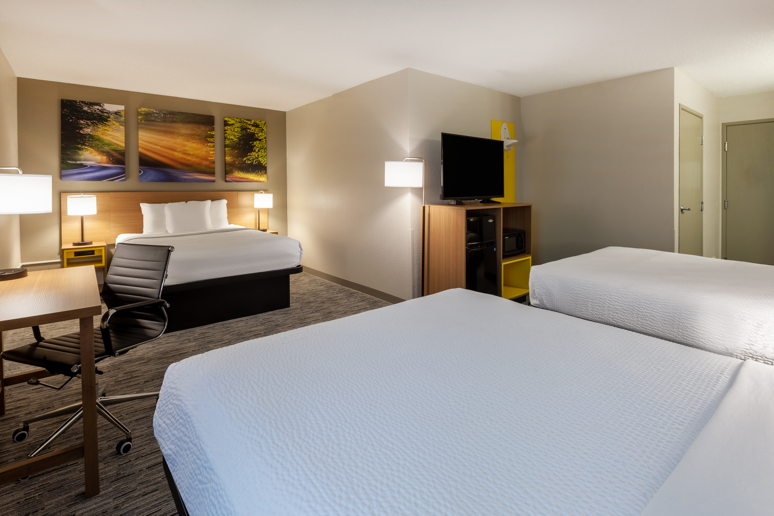 Days Inn by Wyndham Sturtevant / Racine / Mount Pleasant suite in Sturtevant, Wisconsin
