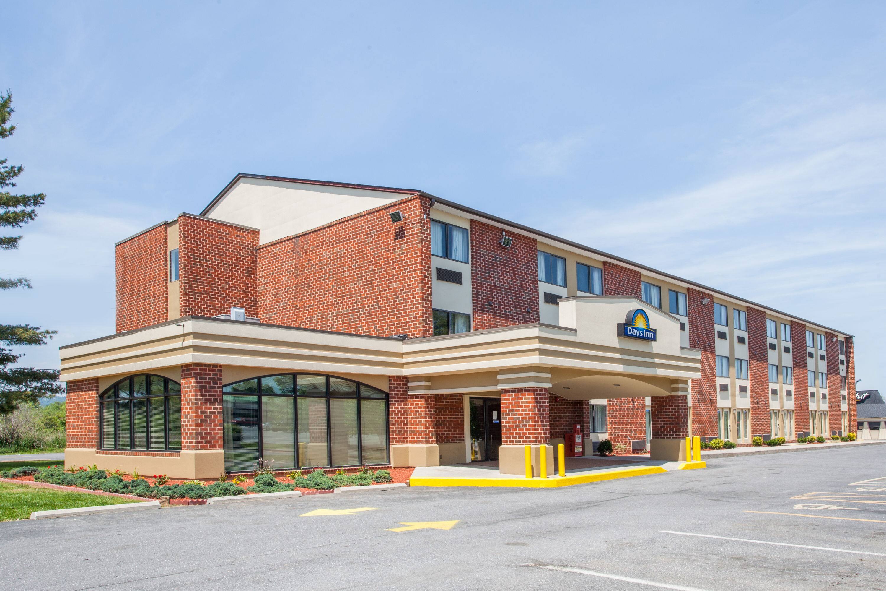 Days Inn By Wyndham Martinsburg Wv Hotels