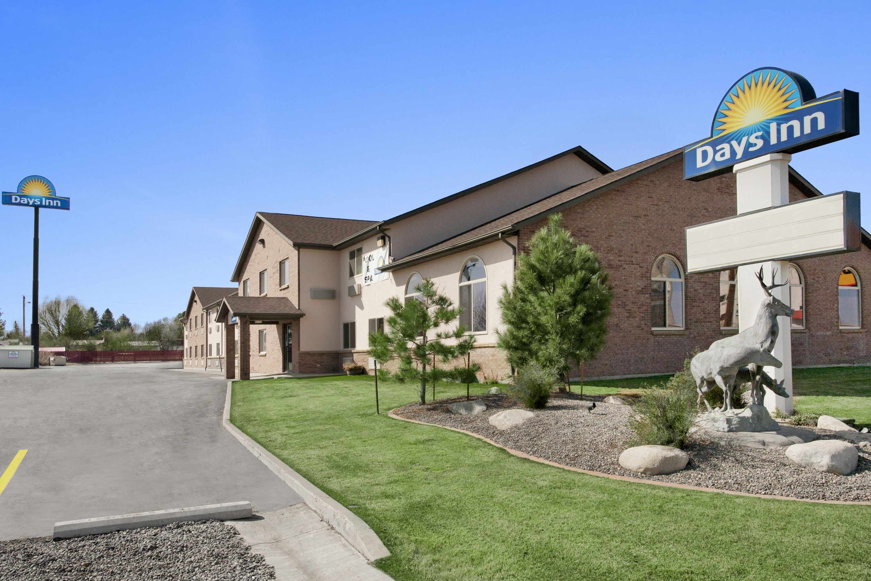 Days Inn By Wyndham Sheridan Sheridan Wy Hotels