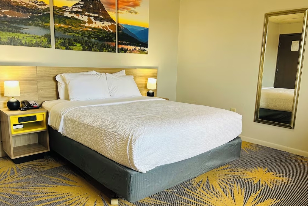 Guest room at the Days Inn by Wyndham Wheatland in Wheatland, Wyoming