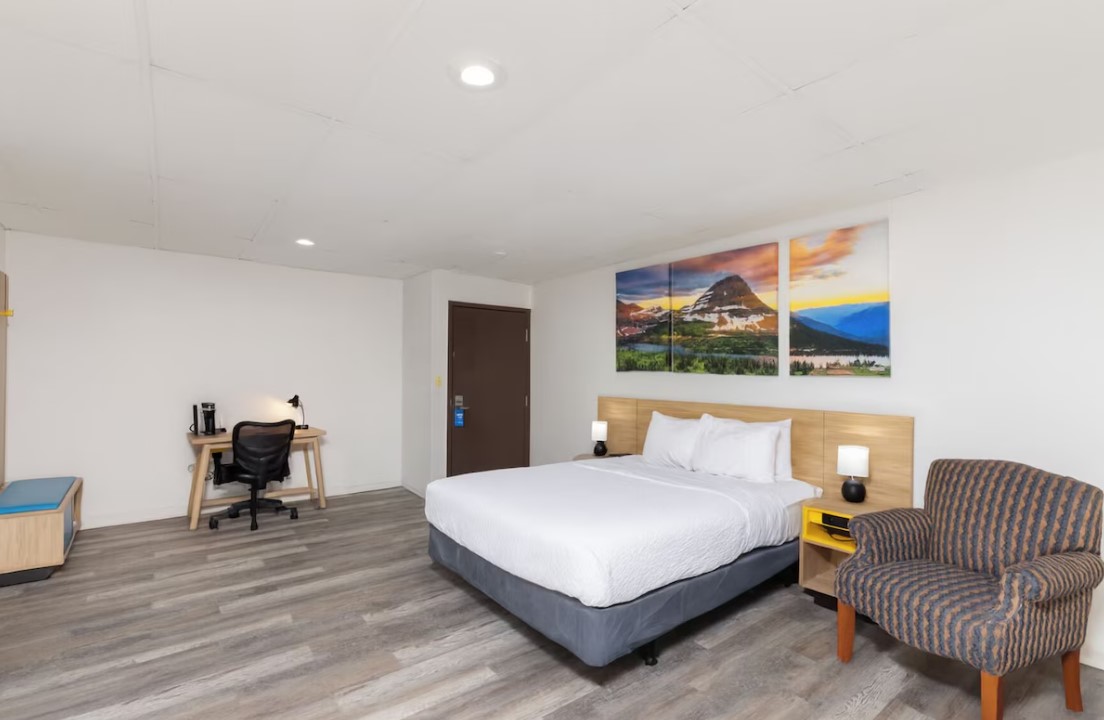 Guest room at the Days Inn by Wyndham Wheatland in Wheatland, Wyoming