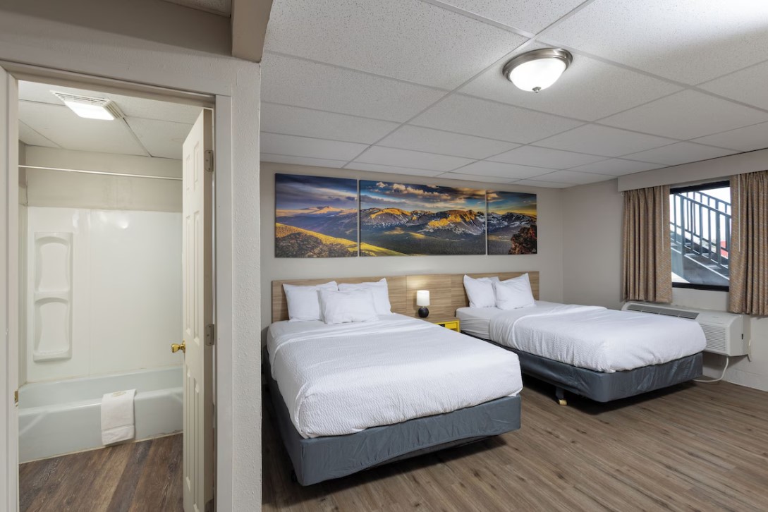 Guest room at the Days Inn by Wyndham Wheatland in Wheatland, Wyoming