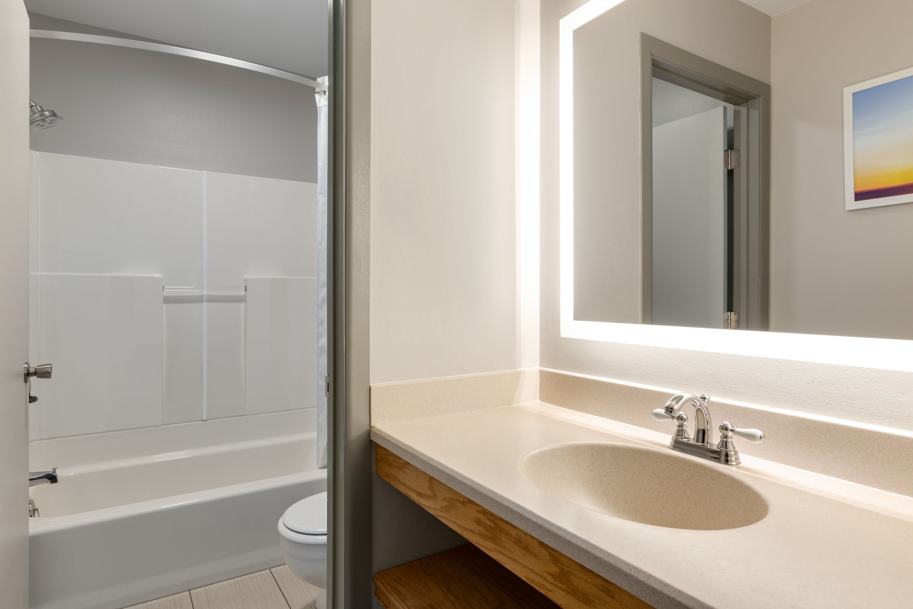 Guest room bath at the Days Inn by Wyndham Worland in Worland, Wyoming
