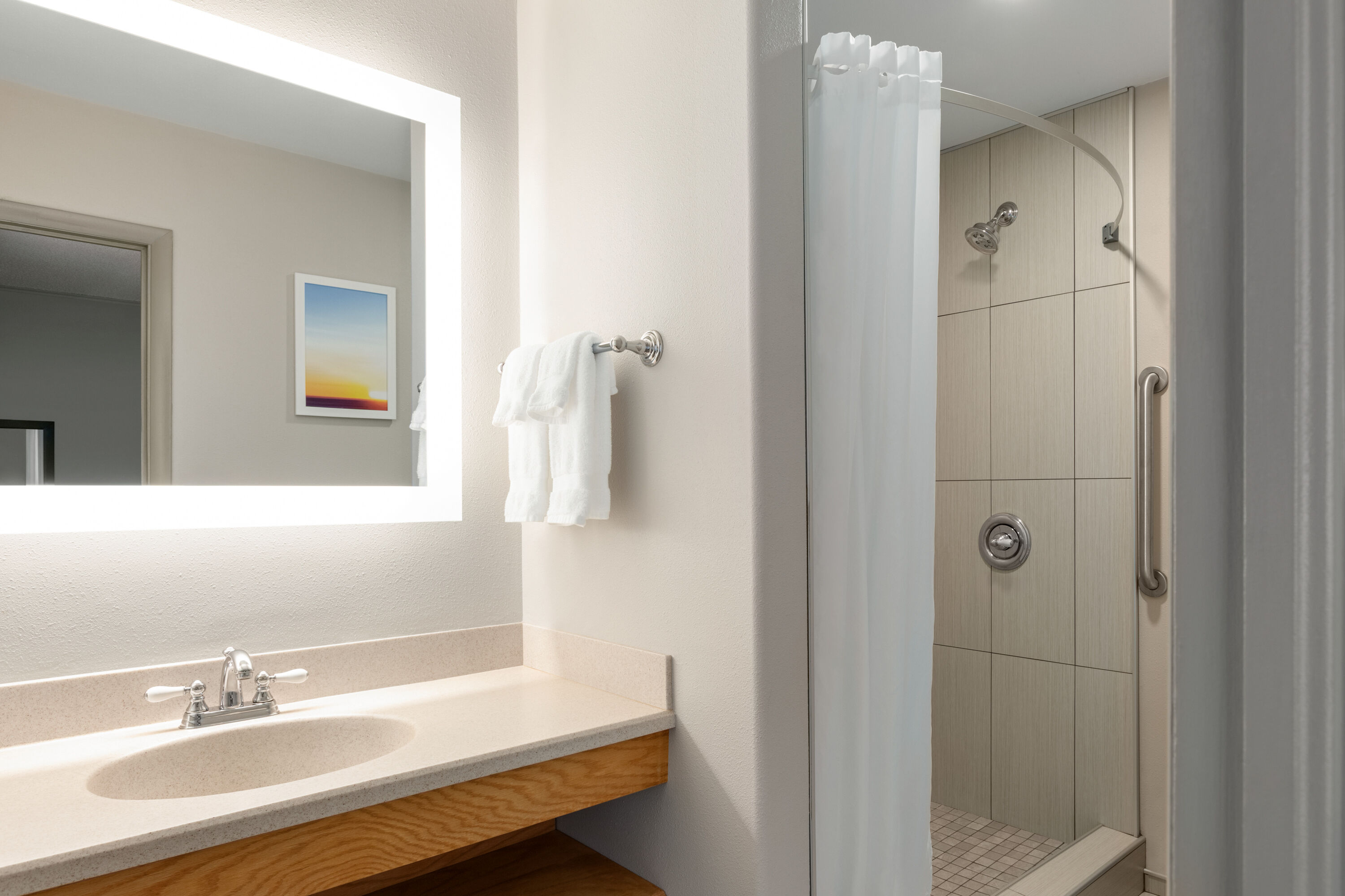 Guest room bath at the Days Inn by Wyndham Worland in Worland, Wyoming