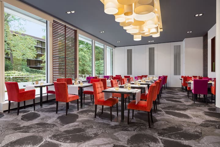 Dolce by Wyndham La Hulpe Brussels restaurant in La Hulpe, Other than US/Canada