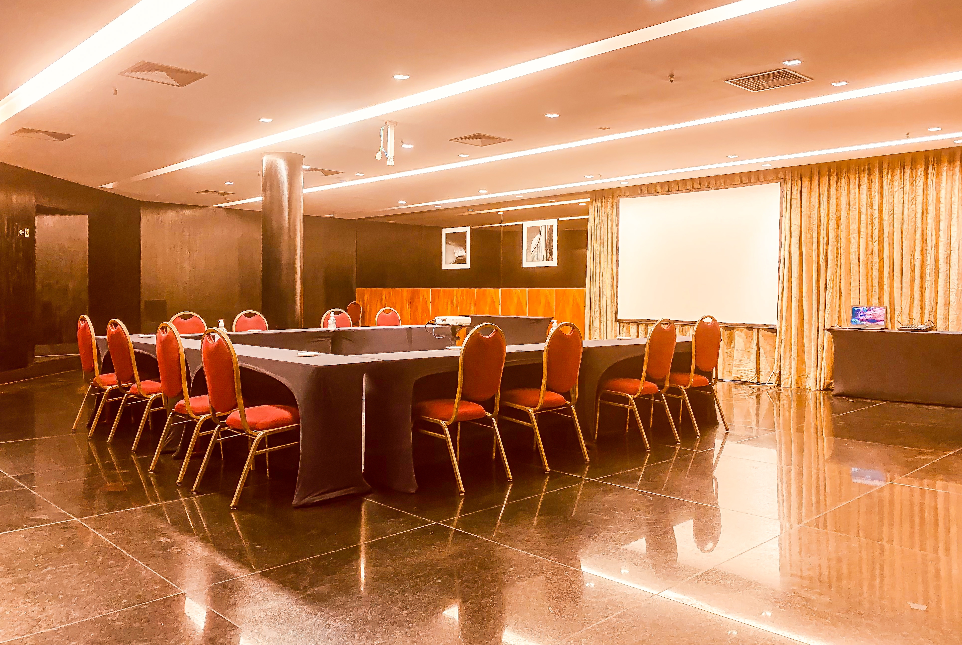 Meeting room at Ouro Minas Hotel Belo Horizonte, Dolce by Wyndham in Belo Horizonte, Other than US/Canada