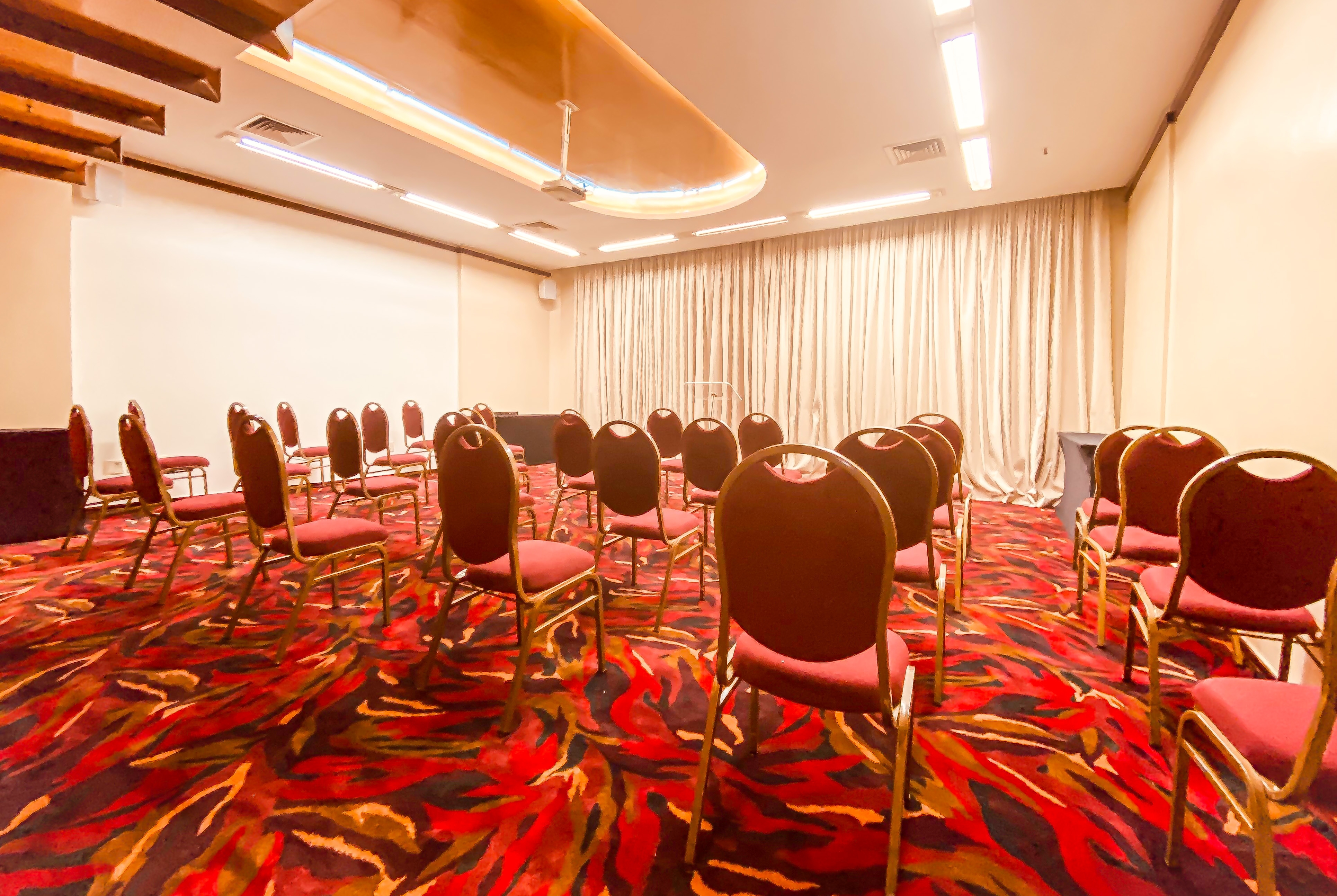 Meeting room at Ouro Minas Hotel Belo Horizonte, Dolce by Wyndham in Belo Horizonte, Other than US/Canada