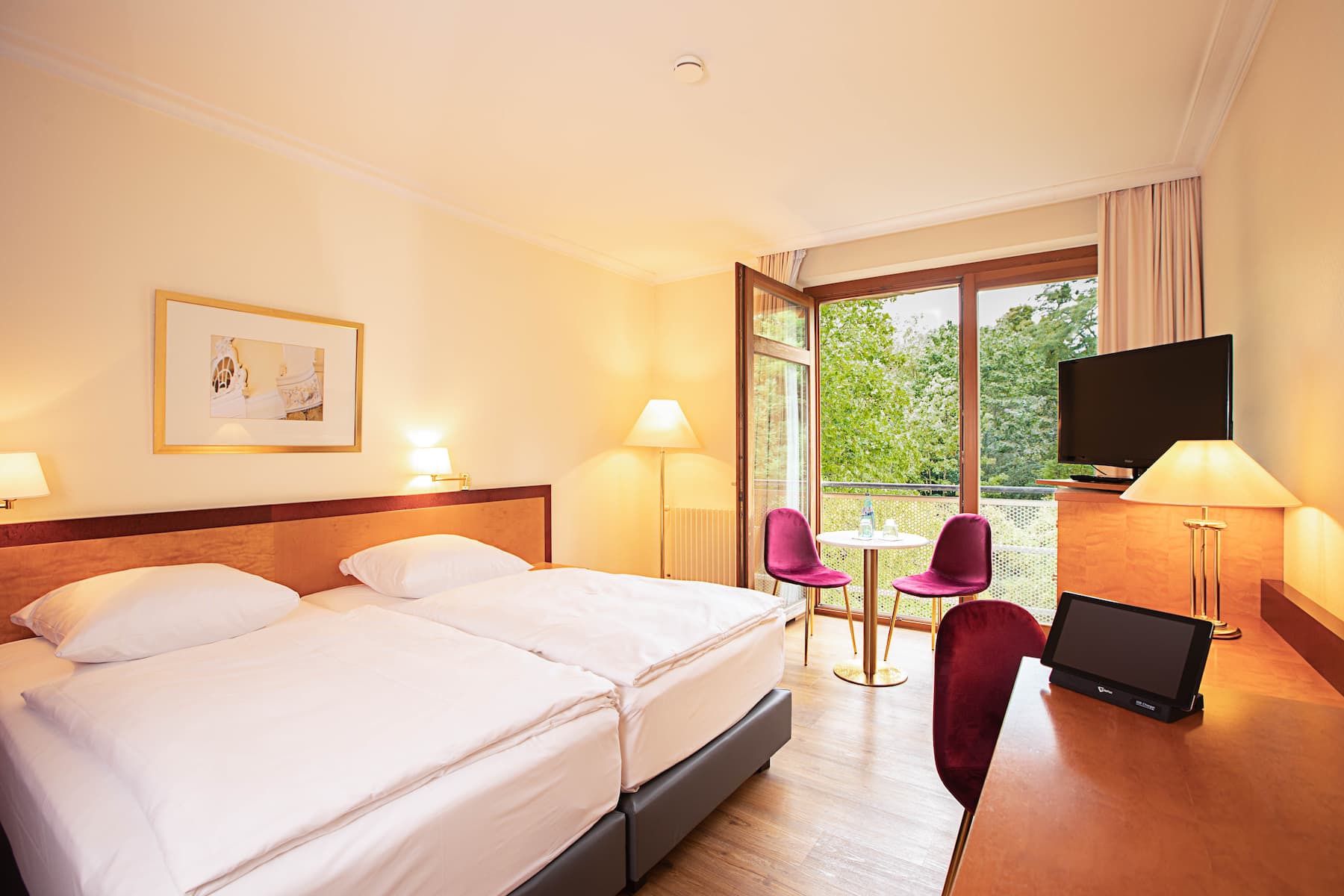 King bed guest room at the Dolce by Wyndham Bad Nauheim in Bad Nauheim, Other than US/Canada
