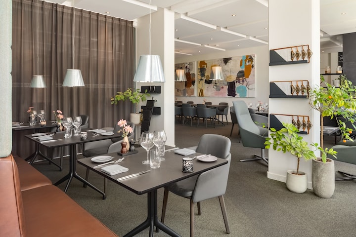 Comwell Hvide Hus Aalborg, Dolce by Wyndham restaurant in Aalborg, Other than US/Canada