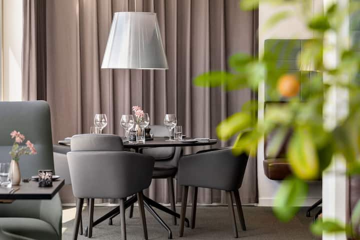 Comwell Hvide Hus Aalborg, Dolce by Wyndham restaurant in Aalborg, Other than US/Canada