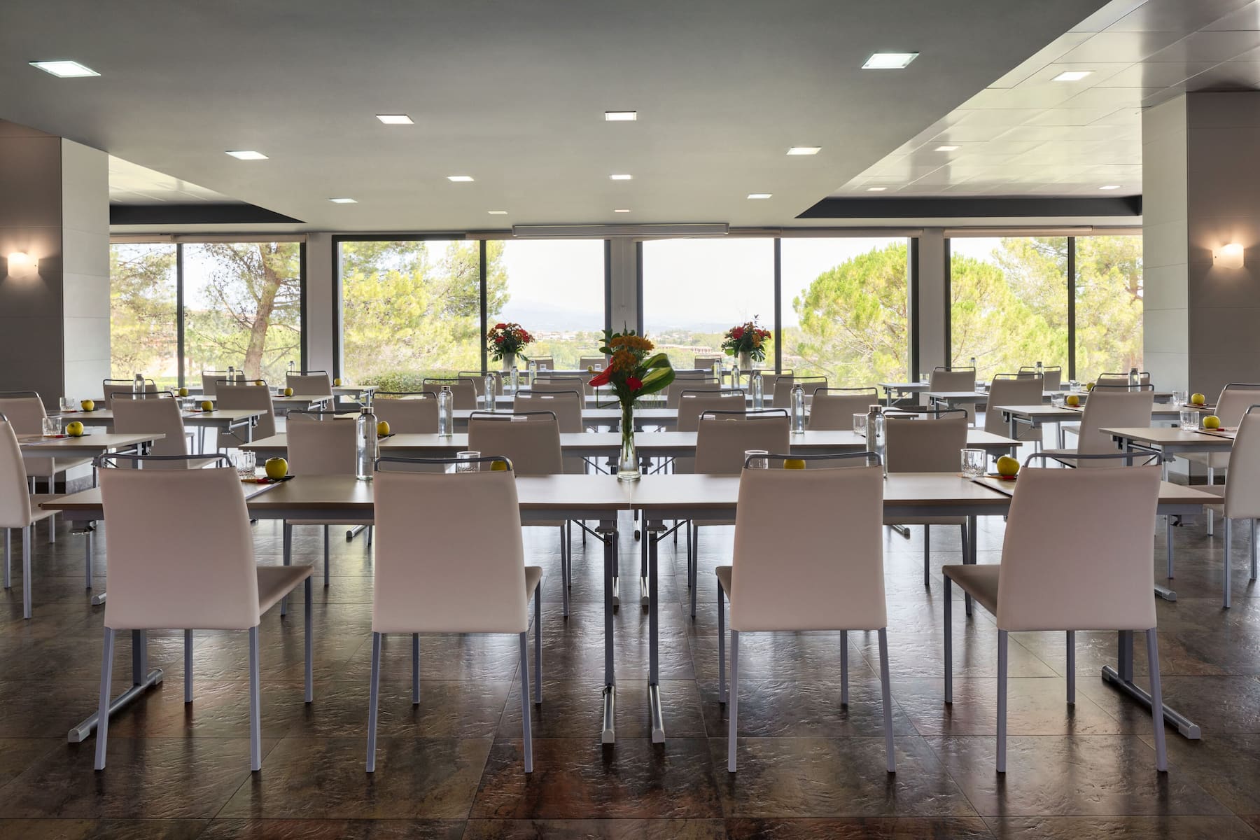 Classroom meeting room at Dolce by Wyndham Barcelona Resort in Sant Esteve Sesrovires, Other than US/Canada