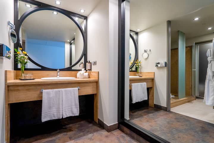 Guest room at the Dolce by Wyndham Barcelona Resort in Sant Esteve Sesrovires, Other than US/Canada