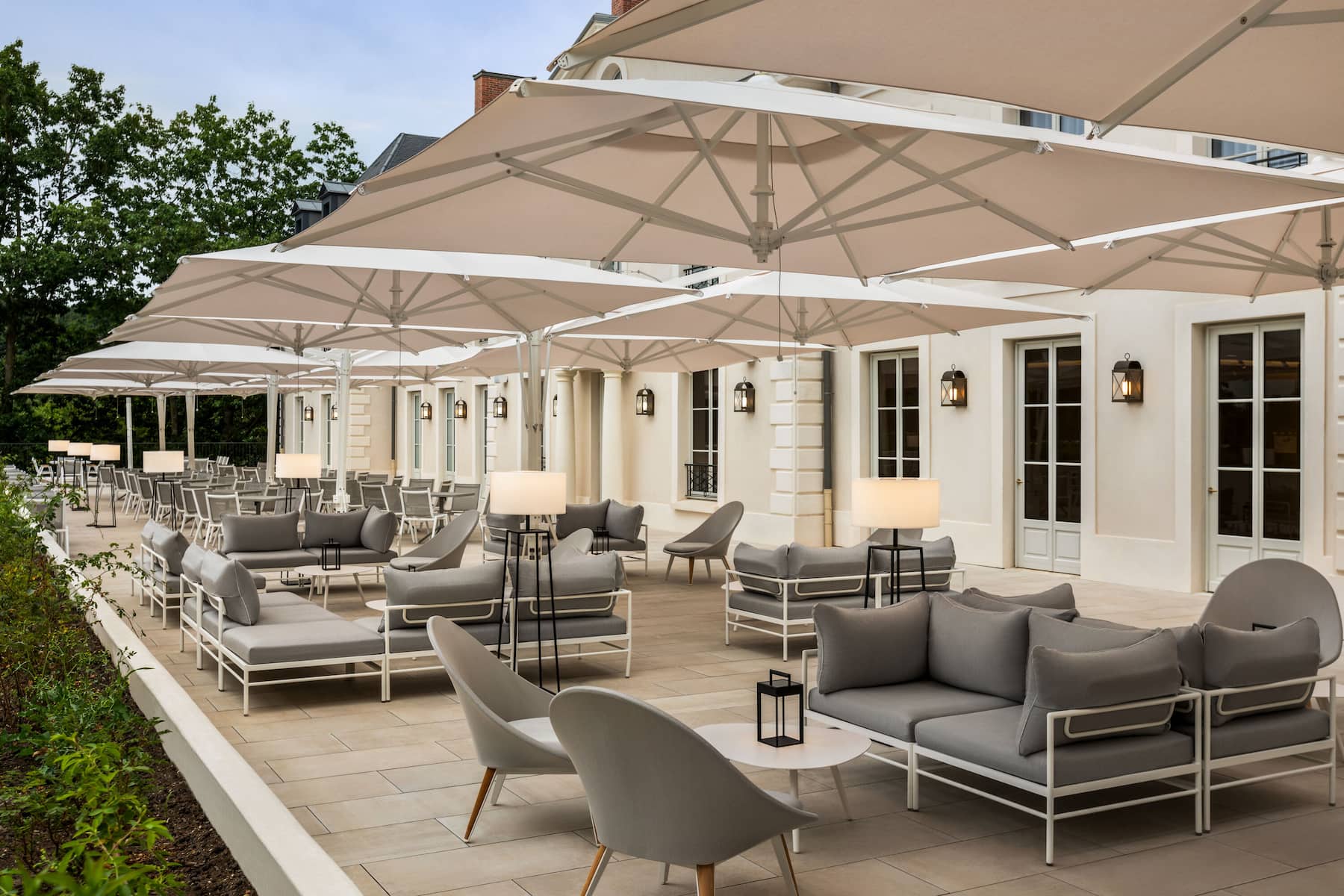 Bar at Dolce by Wyndham Versailles - Domaine du Montcel in Jouy-En-Josas, Other than US/Canada