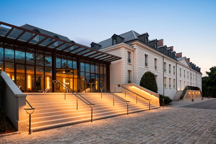 Exterior of Dolce by Wyndham Versailles - Domaine du Montcel hotel in Jouy-En-Josas, Other than US/Canada