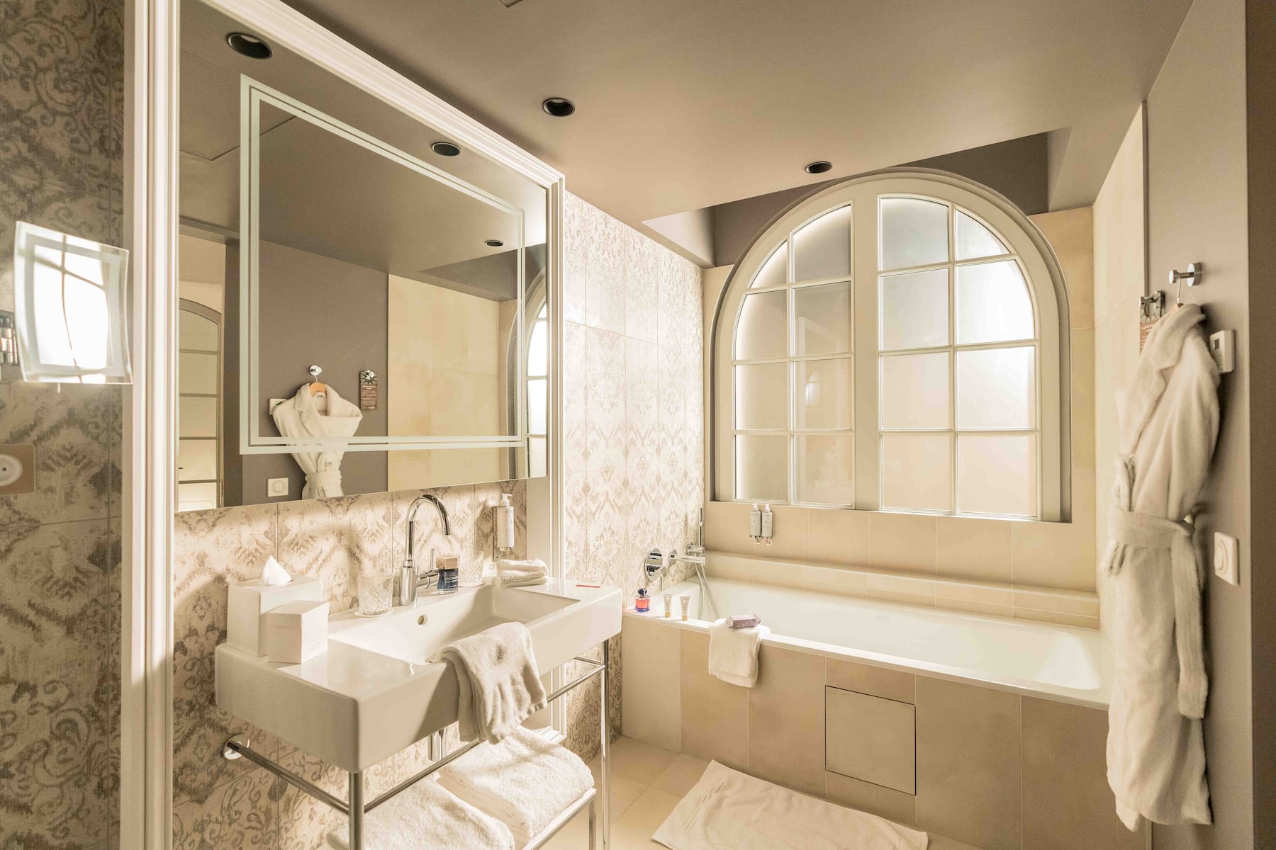 Guest room at the Dolce by Wyndham Versailles - Domaine du Montcel in Jouy-En-Josas, Other than US/Canada