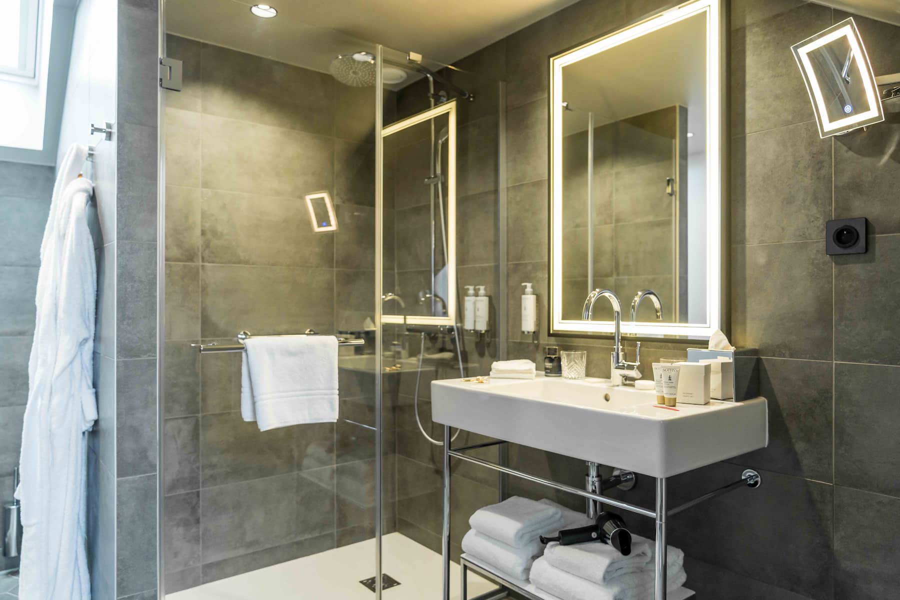 Guest room at the Dolce by Wyndham Versailles - Domaine du Montcel in Jouy-En-Josas, Other than US/Canada