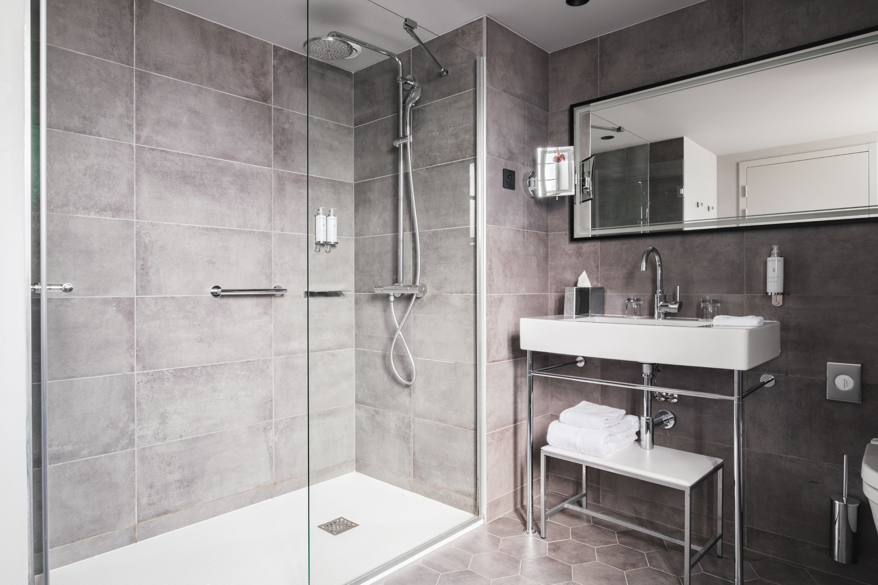 Guest room bath at the Dolce by Wyndham Versailles - Domaine du Montcel in Jouy-En-Josas, Other than US/Canada