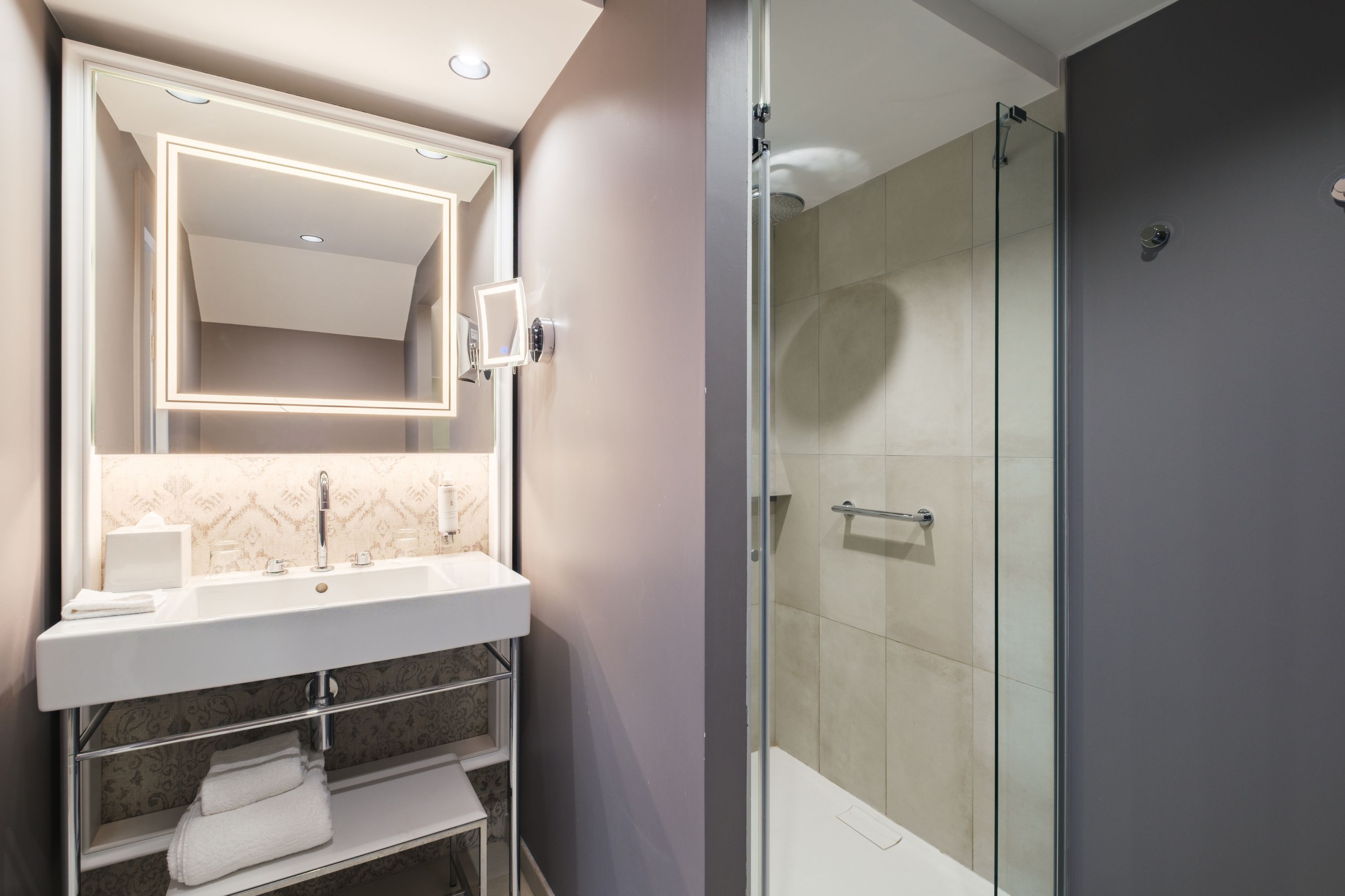 Guest room bath at the Dolce by Wyndham Versailles - Domaine du Montcel in Jouy-En-Josas, Other than US/Canada