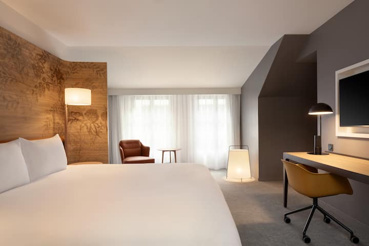 Guest room at the Dolce by Wyndham Versailles - Domaine du Montcel in Jouy-En-Josas, Other than US/Canada