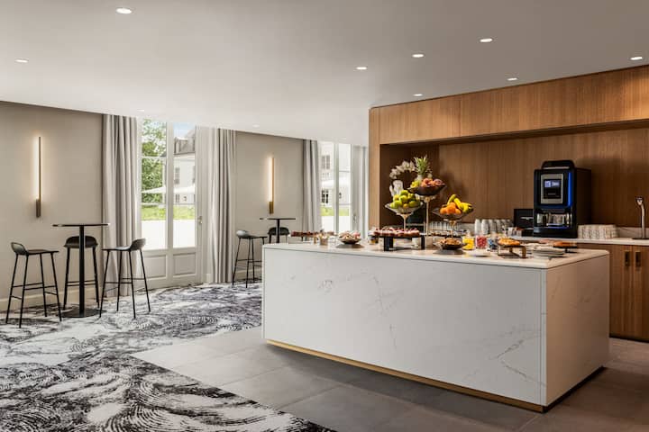 Meeting room feature at Dolce by Wyndham Versailles - Domaine du Montcel in Jouy-En-Josas, Other than US/Canada