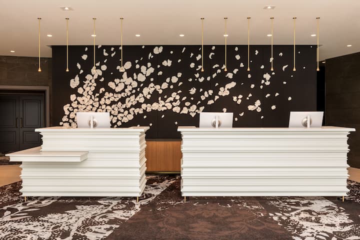 Dolce by Wyndham Versailles - Domaine du Montcel reception in Jouy-En-Josas, Other than US/Canada