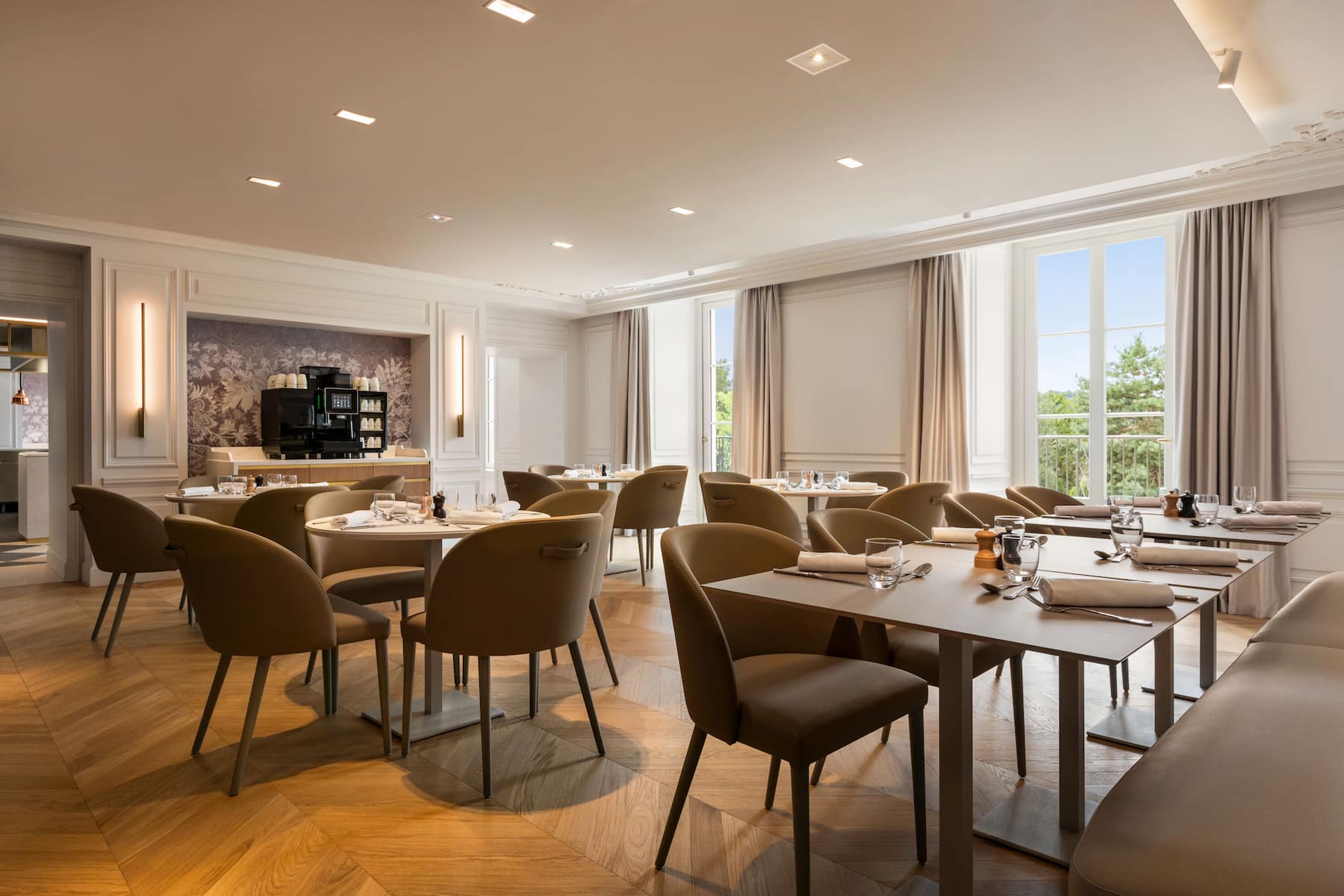 Dolce by Wyndham Versailles - Domaine du Montcel restaurant in Jouy-En-Josas, Other than US/Canada