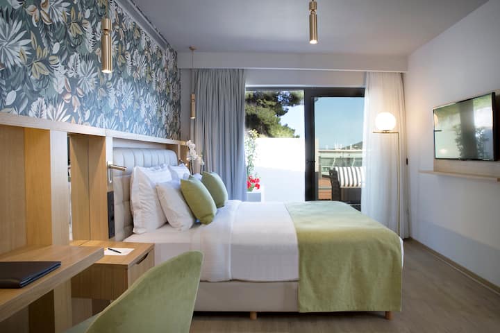 Dolce by Wyndham Athens Attica Riviera suite in Vravrona, Other than US/Canada