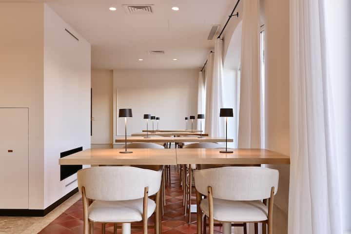 Lobby bar at Dolce by Wyndham CampoReal Lisboa in Turcifal, Other than US/Canada