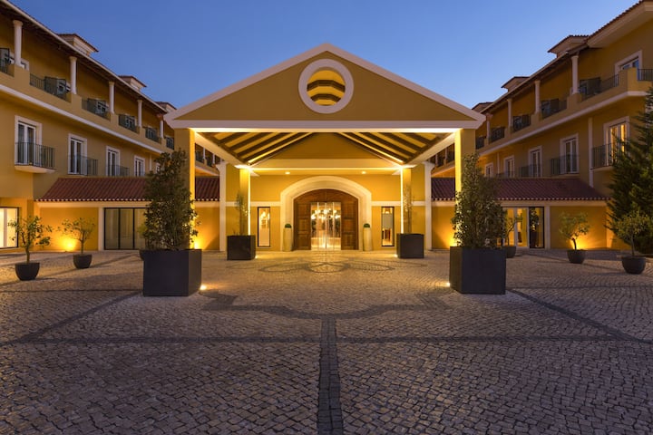 Exterior of Dolce by Wyndham CampoReal Lisboa hotel in Turcifal, Other than US/Canada