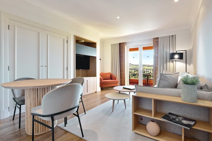 Dolce by Wyndham CampoReal Lisboa suite in Turcifal, Other than US/Canada