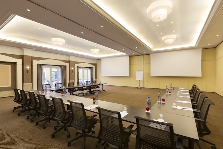 Meeting room at Dolce by Wyndham CampoReal Lisboa in Turcifal, Other than US/Canada