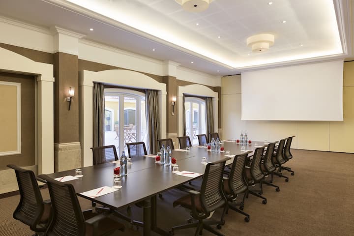 Meeting room at Dolce by Wyndham CampoReal Lisboa in Turcifal, Other than US/Canada