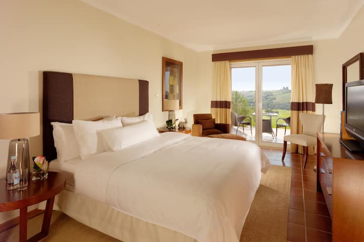 Dolce by Wyndham CampoReal Lisboa suite in Turcifal, Other than US/Canada