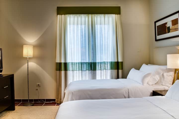 Dolce by Wyndham CampoReal Lisboa suite in Turcifal, Other than US/Canada