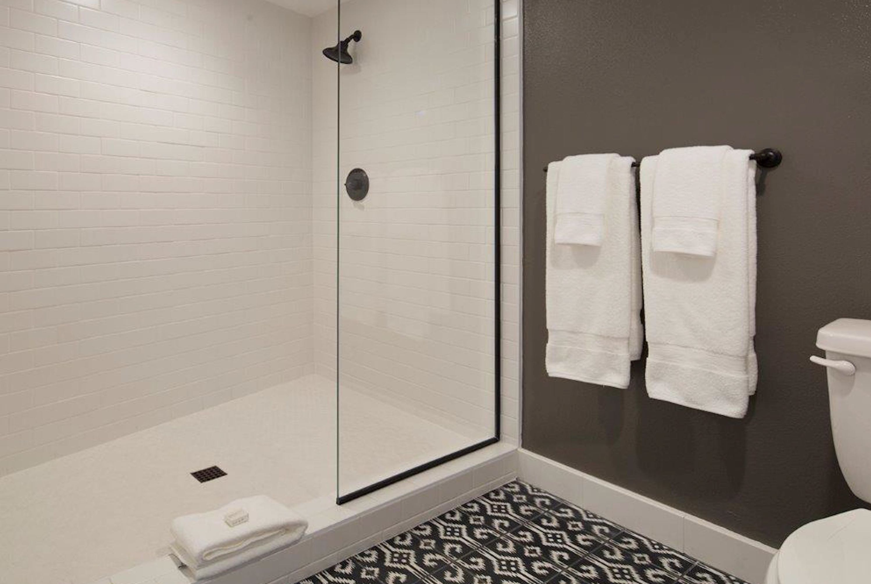 Guest room bath at the V Capri Palm Springs, a Dolce by Wyndham in Palm Springs, California