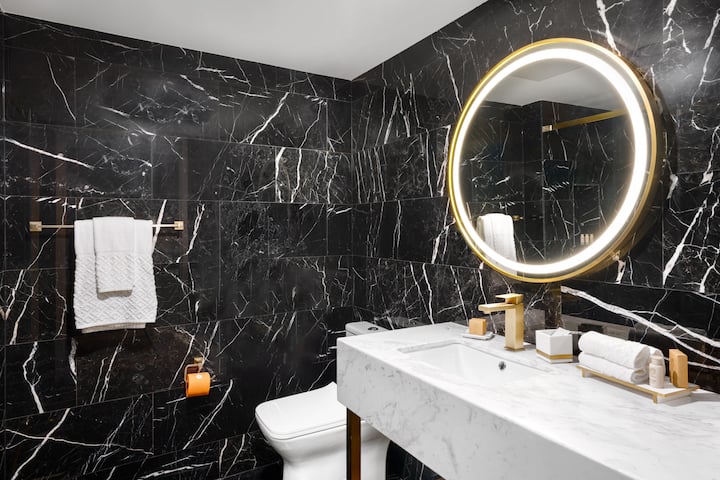 Guest room bath at the Dolce by Wyndham Hollywood in Hollywood, Florida