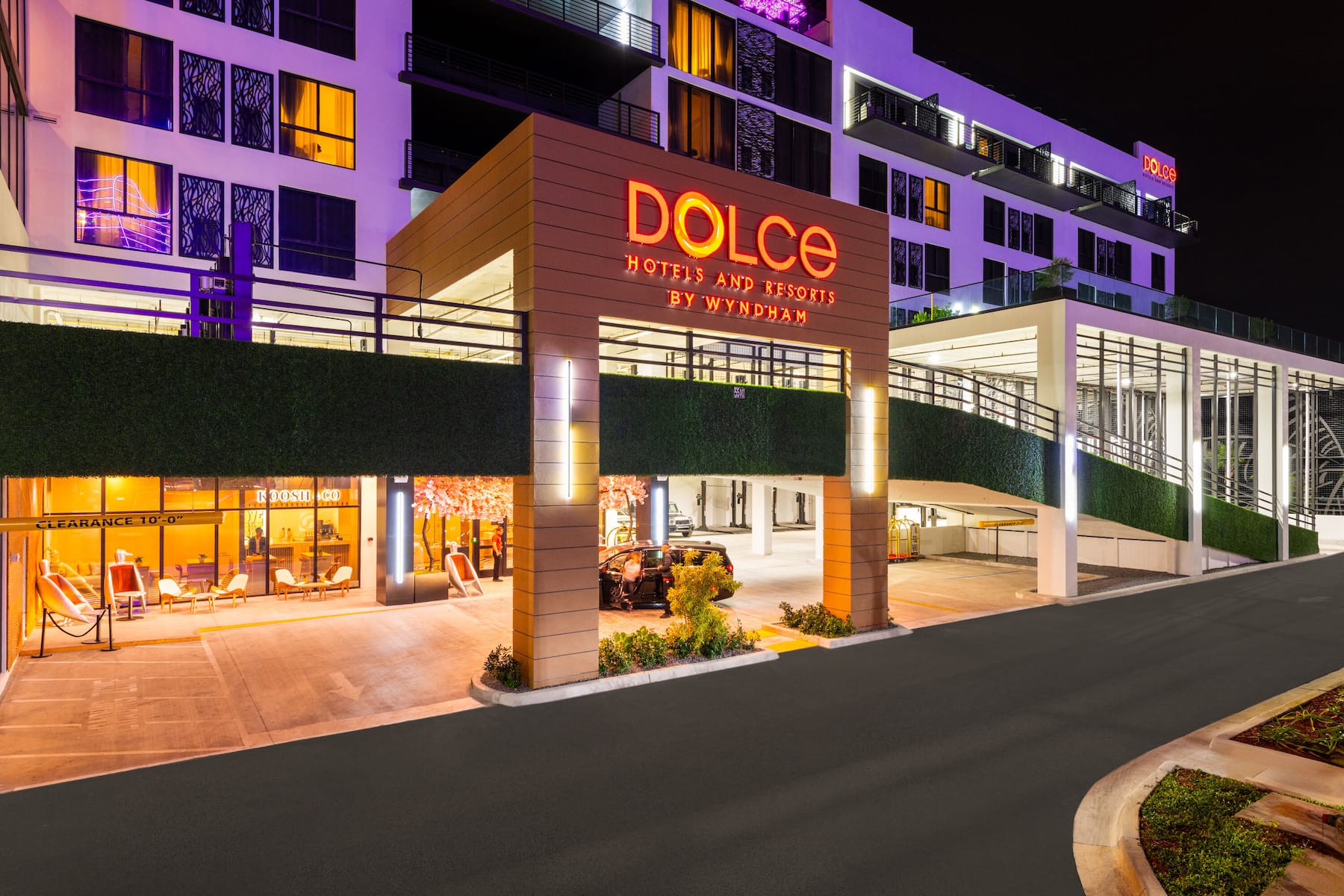 Exterior Dusk Image of Dolce by Wyndham Hollywood hotel in Hollywood, Florida